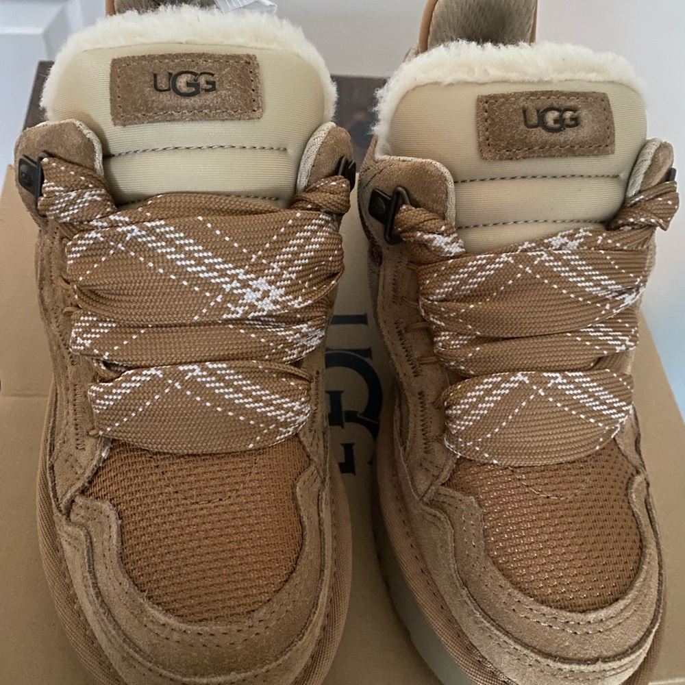 UGG Lowmel - Picture 2 of 4
